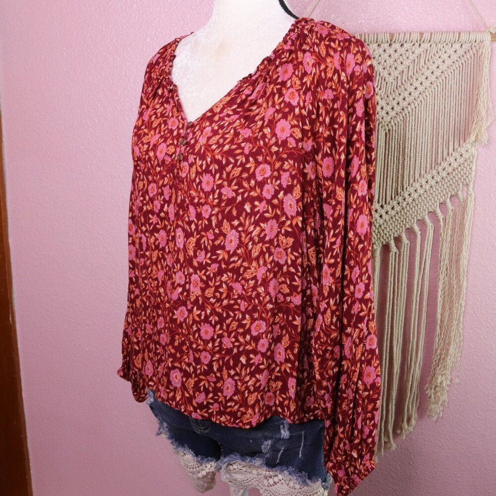 Lucky Brand | Long Sleeve V‎ Neck Top Medium
